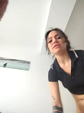 SiennaLuxexx online show from 04/17/26, 11:57