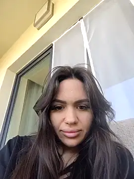 SiennaLuxexx online show from 04/19/26, 09:21