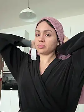 Snapshot of SiennaLuxexx chatting on 02/18/26, 12:12 SiennaLuxexx online show from 02/18/26, 12:12