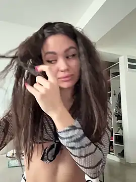 Snapshot of SiennaLuxexx chatting on 02/10/26, 09:08 SiennaLuxexx online show from 02/10/26, 09:08