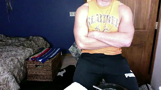 Snapshot of SpunRedneck chatting on 12/16/25, 10:58 SpunRedneck online show from 12/16/25, 10:58