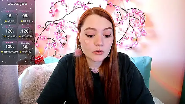 Snapshot of Ungoliant_Kiss chatting on 02/14/26, 11:32 Ungoliant Kiss online show from 02/14/26, 11:32