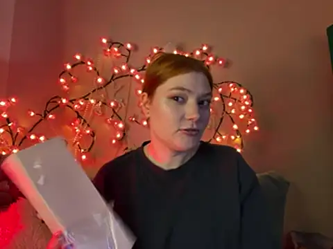 Ungoliant Kiss online show from 04/14/26, 06:57