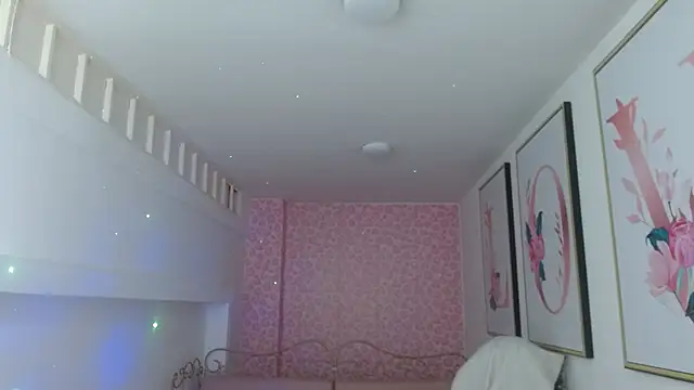 Nina harpper  online show from 04/11/26, 01:13