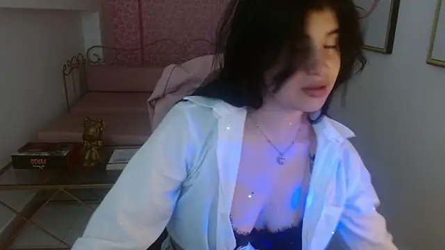 Nina harpper  online show from 04/11/26, 01:37