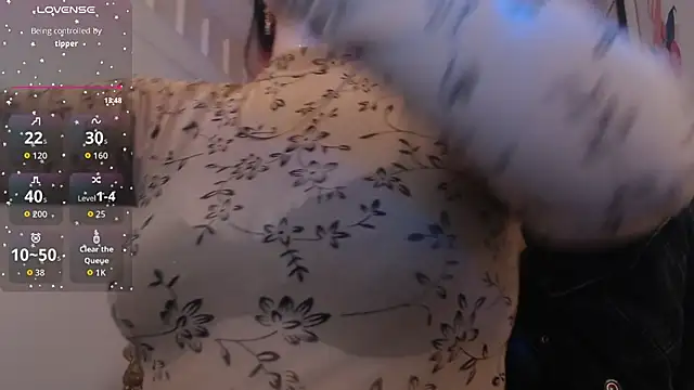 Nina harpper  online show from 02/16/26, 12:37