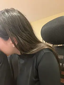 Snapshot of Camila_Duarte2 chatting on 02/28/26, 01:44 Camila Duarte2 online show from 02/28/26, 01:44