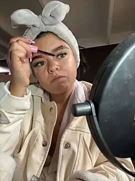 Snapshot of Camila_Duarte2 chatting on 02/10/26, 01:43 Camila Duarte2 online show from 02/10/26, 01:43