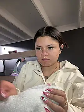 Snapshot of Camila_Duarte2 chatting on 02/20/26, 02:08 Camila Duarte2 online show from 02/20/26, 02:08