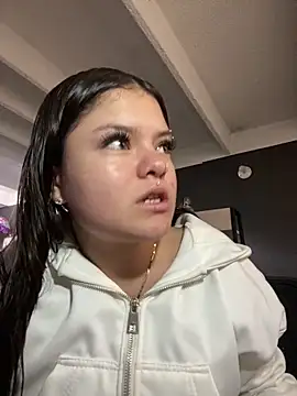 Snapshot of Camila_Duarte2 chatting on 02/02/26, 01:54 Camila Duarte2 online show from 02/02/26, 01:54