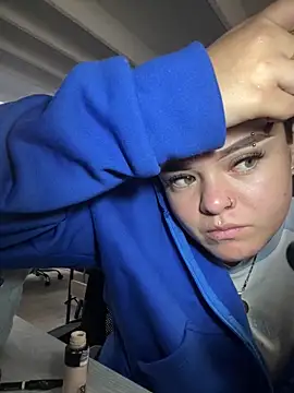 Snapshot of Camila_Duarte2 chatting on 02/19/26, 01:30 Camila Duarte2 online show from 02/19/26, 01:30