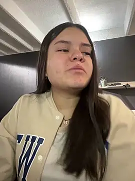 Camila Duarte2 online show from 12/15/25, 01:17