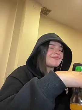 Camila Duarte2 online show from 04/16/26, 09:50