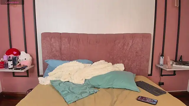 MissSavage  online show from 04/09/26, 08:42