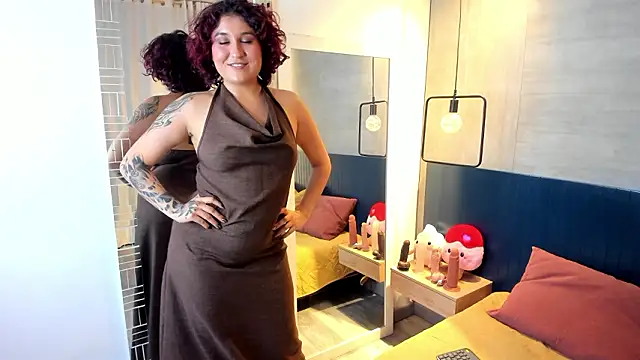 MissSavage  online show from 03/12/26, 07:40