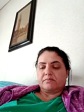 Snapshot of gini92 chatting on 03/26/26, 12:14 gini92 online show from 03/26/26, 12:14