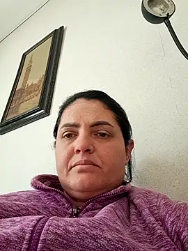 Snapshot of gini92 chatting on 02/05/26, 09:05 gini92 online show from 02/05/26, 09:05