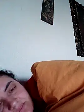 Snapshot of gini92 chatting on 03/29/26, 05:25 gini92 online show from 03/29/26, 05:25