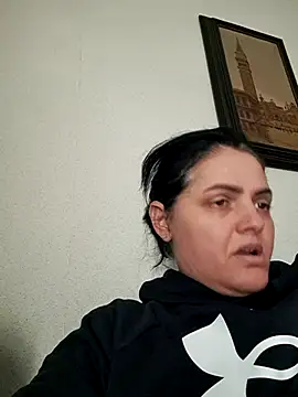 Snapshot of gini92 chatting on 01/19/26, 12:09 gini92 online show from 01/19/26, 12:09