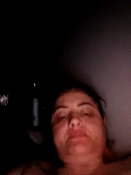 Snapshot of gini92 chatting on 04/05/26, 08:37 gini92 online show from 04/05/26, 08:37