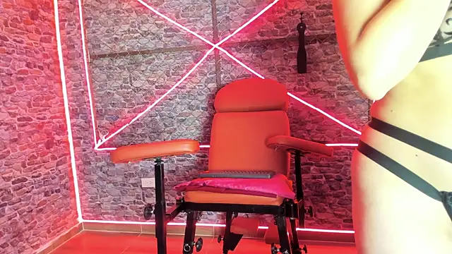 NaughtyNebula online show from 12/18/25, 02:32