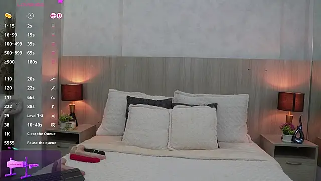 nicol alvarez online show from 05/25/26, 11:31