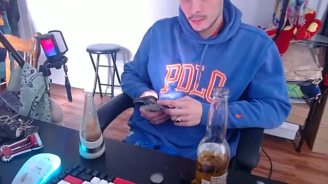 Snapshot of Longdforya chatting on 02/24/26, 08:42 Longdforya online show from 02/24/26, 08:42