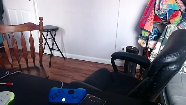 Snapshot of Longdforya chatting on 03/16/26, 01:26 Longdforya online show from 03/16/26, 01:26