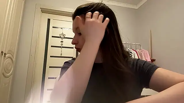 EllieBerrie online show from 02/15/26, 05:12