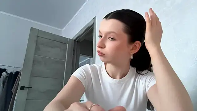 EllieBerrie online show from 02/10/26, 01:10