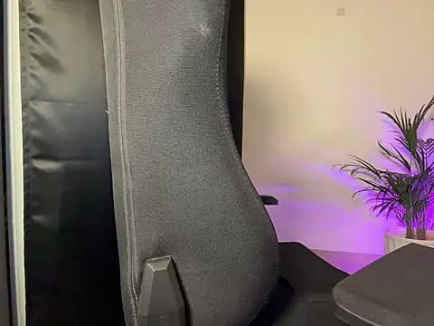 WavyBud39 online show from 04/29/26, 08:04