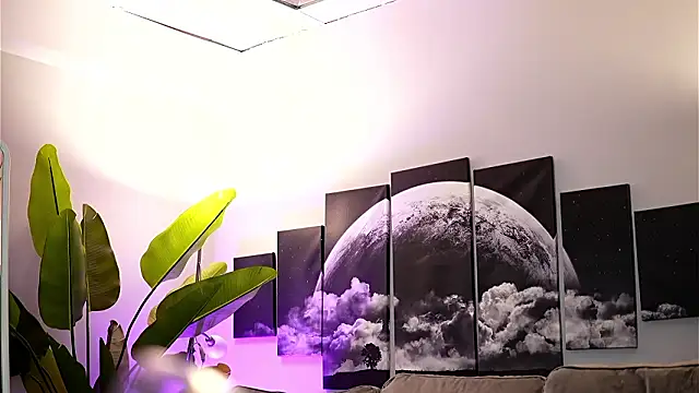 Ivy Trix online show from 03/06/26, 07:42