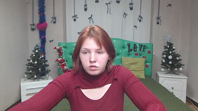 EvelinaRedfox online show from 12/16/25, 06:06