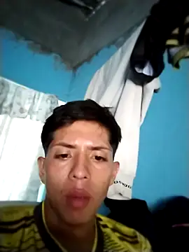 Manuelp0203 online show from 04/28/26, 09:41