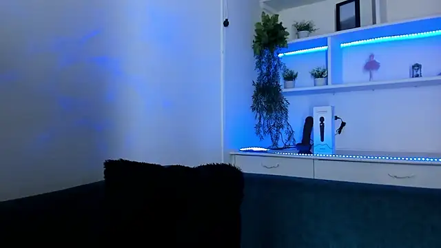 Saelivrae online show from 02/13/26, 07:03