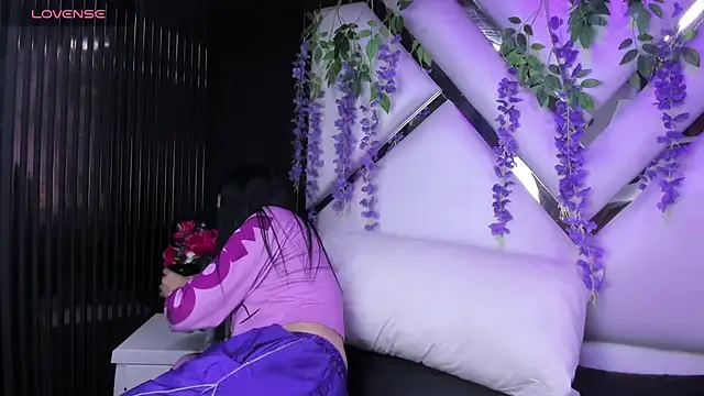 liinzy rouse69 online show from 03/19/26, 03:12