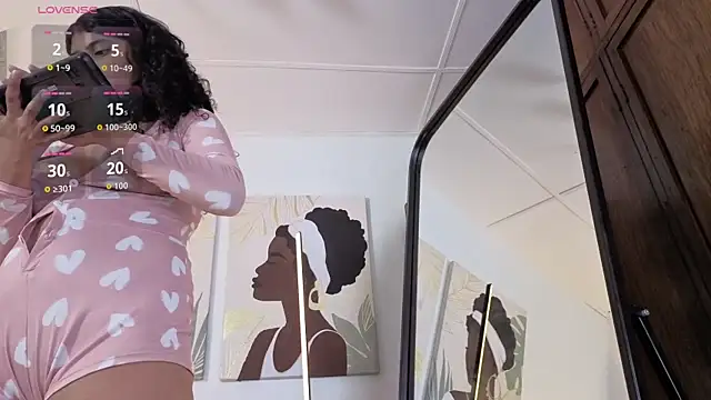 sara brown04 online show from 12/19/25, 08:00