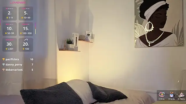 sara brown04 online show from 12/15/25, 08:36