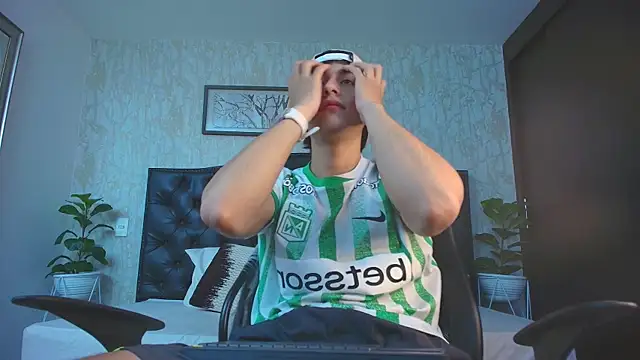 Lander Cruz online show from 12/04/25, 04:50