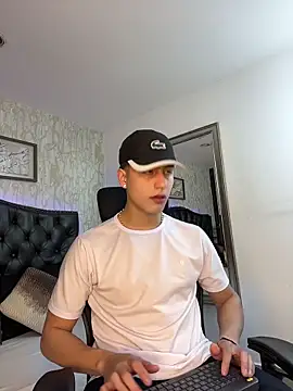 Snapshot of Lander_Cruz chatting on 03/02/26, 07:54 Lander Cruz online show from 03/02/26, 07:54