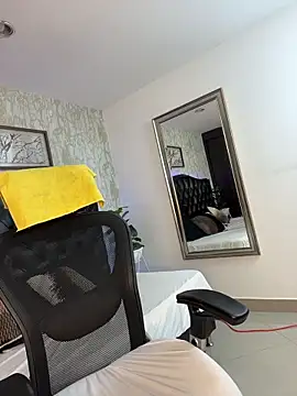 Snapshot of Lander_Cruz chatting on 02/25/26, 08:19 Lander Cruz online show from 02/25/26, 08:19