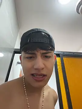 Lander Cruz online show from 05/13/26, 05:20