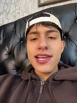 Lander Cruz online show from 12/20/25, 04:10