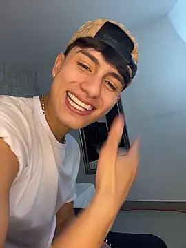 Snapshot of Lander_Cruz chatting on 02/27/26, 06:08 Lander Cruz online show from 02/27/26, 06:08