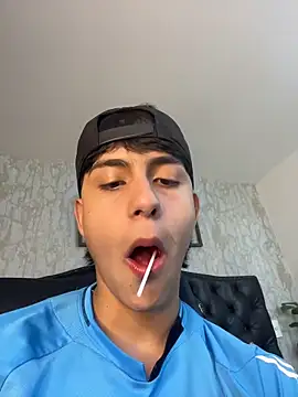 Lander Cruz online show from 12/15/25, 08:36