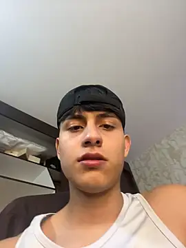 Lander Cruz online show from 04/14/26, 08:25