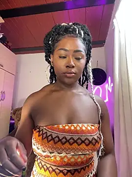 Cynthia es online show from 04/30/26, 03:52