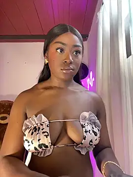 Cynthia es online show from 05/15/26, 02:48