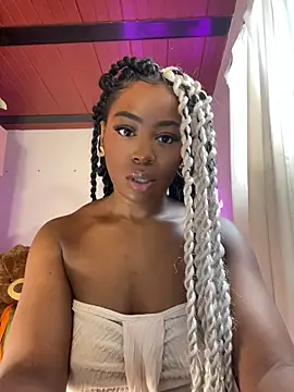 Cynthia es online show from 06/11/26, 01:19