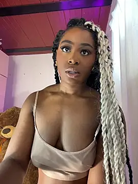 Cynthia es online show from 06/18/26, 04:23